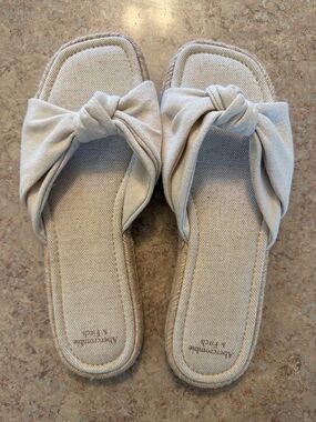 Abercrombie and fitch canvas Knot Slide Sandals in Light Beige
